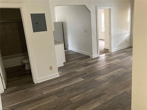 2nd image of 317 E 156th St #2