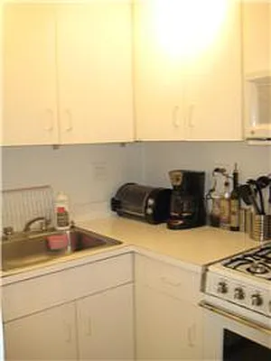Rented by Adina Realty | media 20