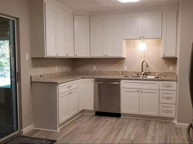 120 Powell Dr — Photo 5