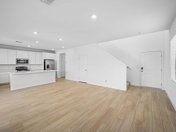4 web or mls Lennar 2670 Marlette Ave 4