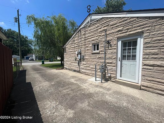 4th image of 13419 Kinross Blvd