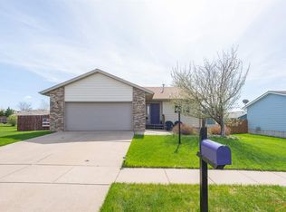2144 Old Farm Ct, Rapid City, SD 57703