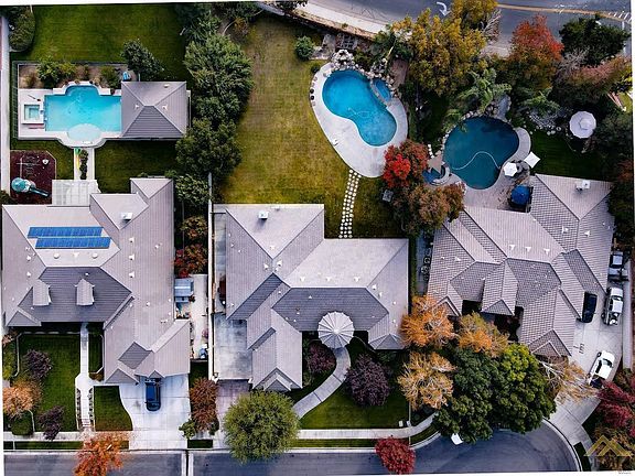 4th image of 12803 Clay Creek Ct