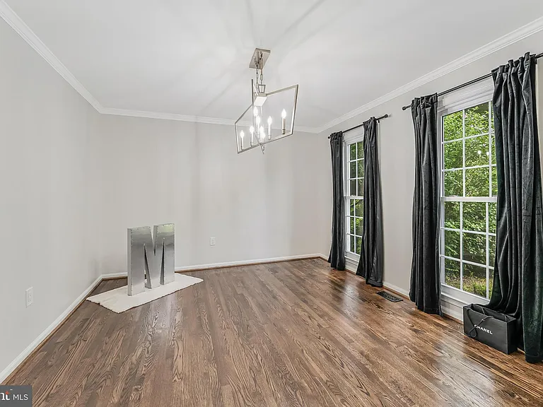 8424 Holly Leaf Dr — Photo 5