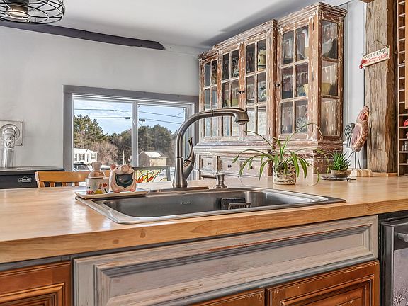 5th image of 146 Shiloh Road