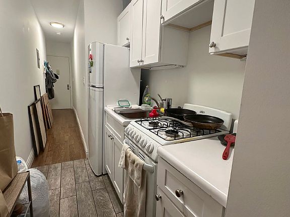 2nd image of 326 E 65th St APT 2