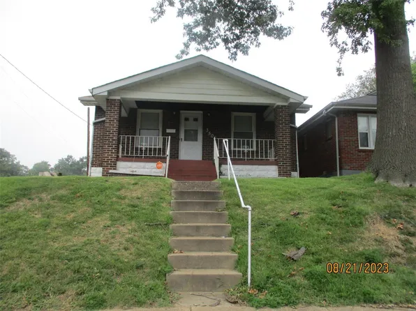 3501 Colonial Ave, Saint Louis, MO 63121