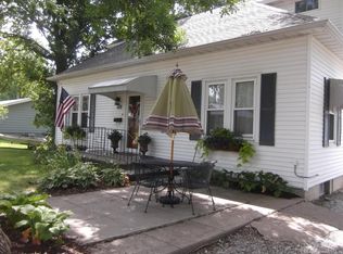 1830 Oak St, Hamilton, IL 62341