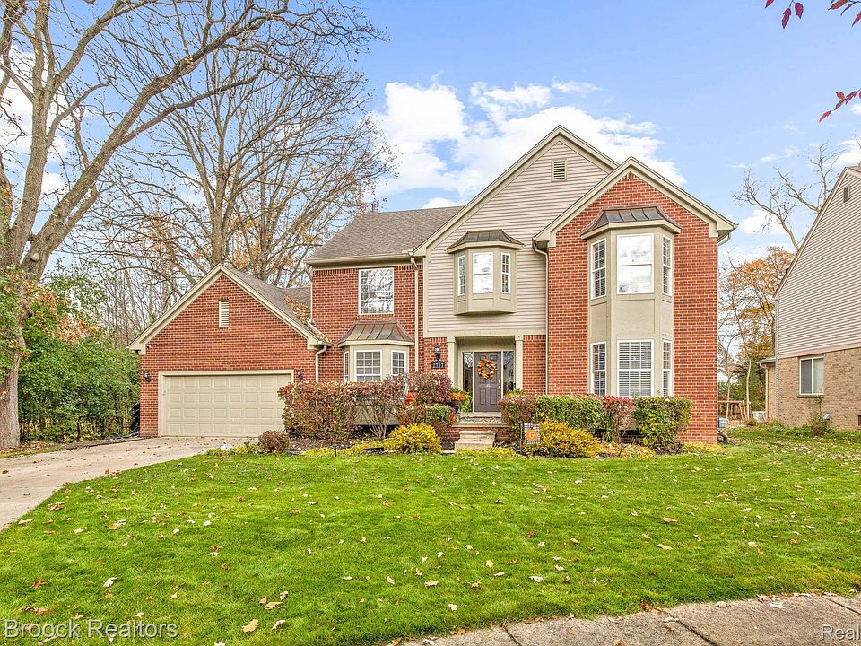1st image of 2777 Briarwood Dr