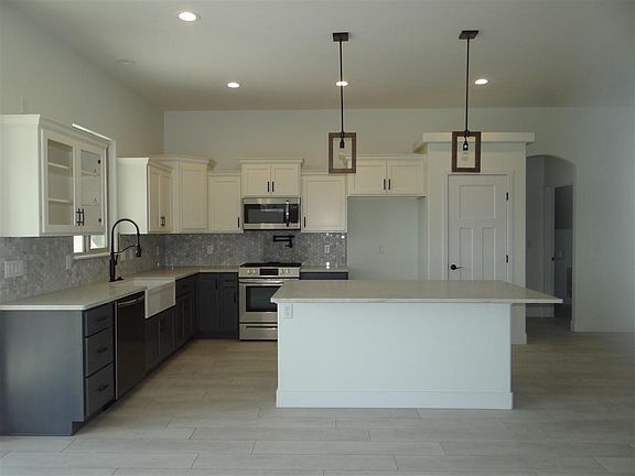 2nd image of 1743 Stremel Creek Ct