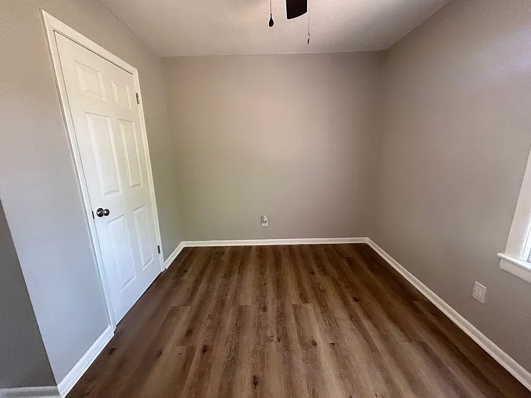 4539 Bluff Rd — Photo 15