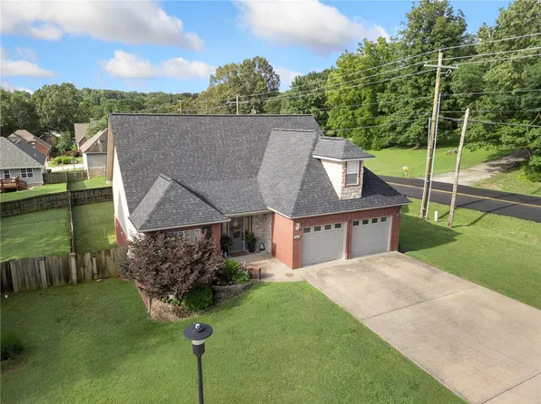 3022 Tori Dr, Harrison, AR 72601