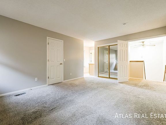 4th image of 10102 W Ida Ave Unit 213