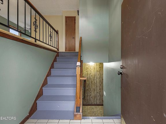 3rd image of 47 Paint Rock Ferry Rd