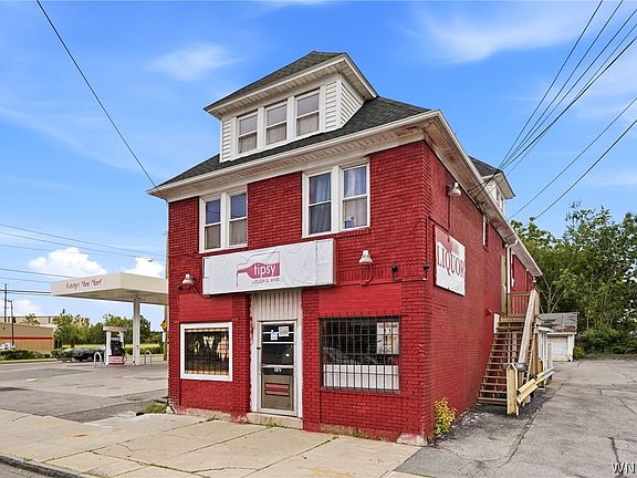 2nd image of 577 Ontario St
