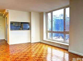 330 W 43rd St #7E, New York, NY 10036