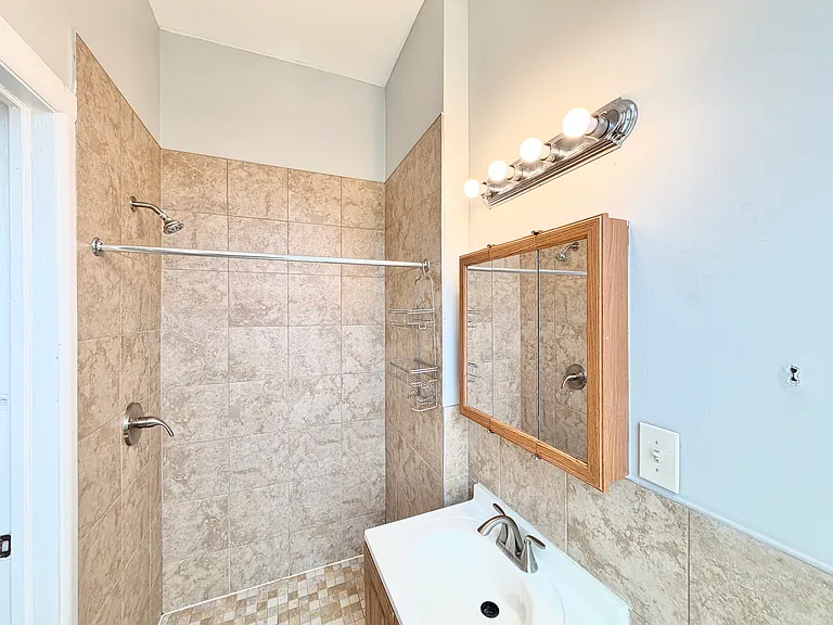 5 W Oakwood Pl #5 — Photo 9