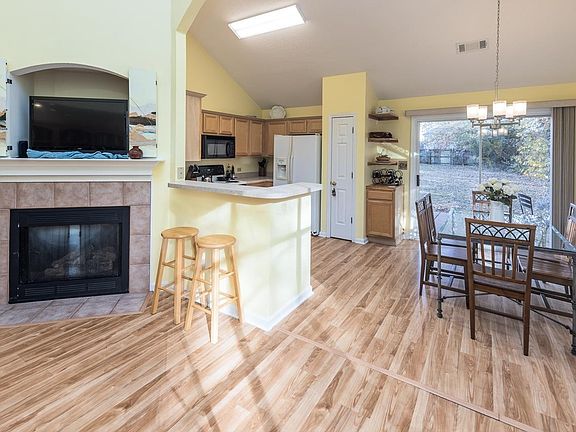 5th image of 6990 Parkbrook Ln