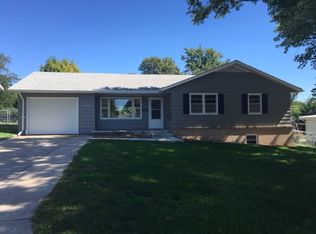 3113 10th Ave, Kearney, NE 68845