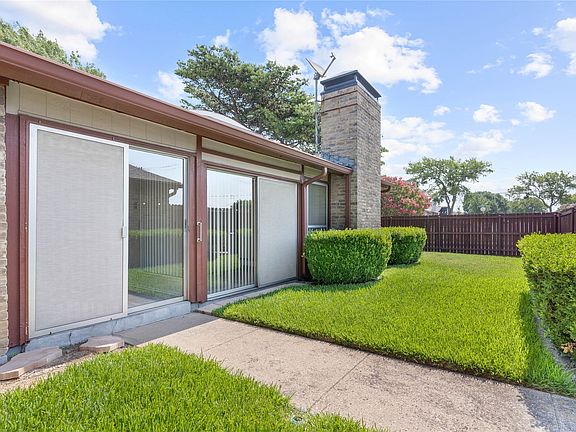 3rd image of 2126 Auburn Dr