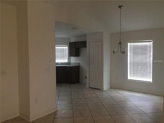 3rd image of 6879 Heatherbrook Dr