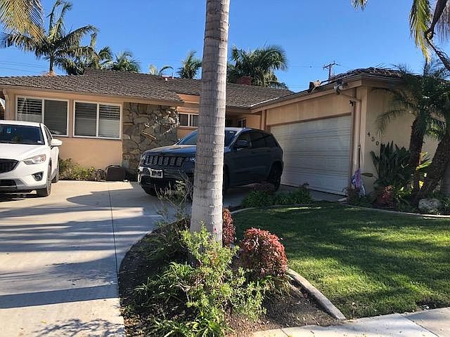 1st image of 450 Daroca Ave