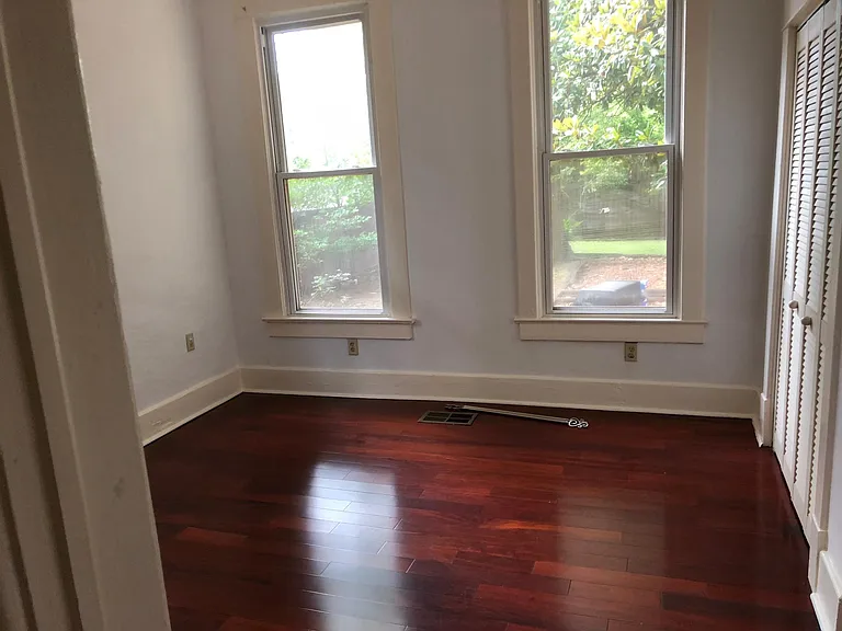 2101 Lee Pl — Photo 5