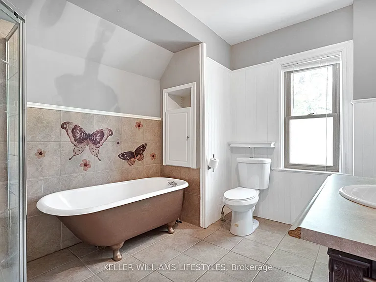 421 Central Ave — Photo 38
