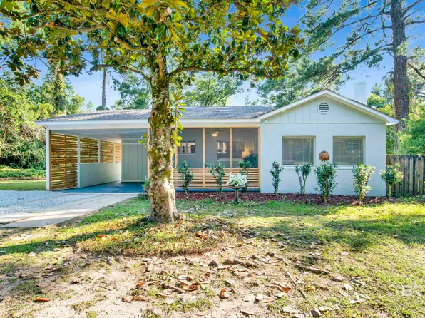 402 Fairwood Blvd, Fairhope, AL 36532