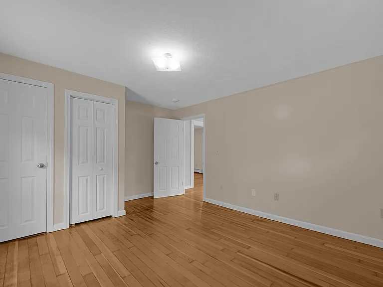 21 Pleasant St #25 — Photo 10