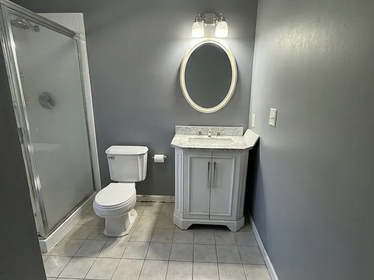614 Middle Country Rd — Photo 10