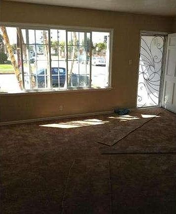 3rd image of 336 N Poplar Ave