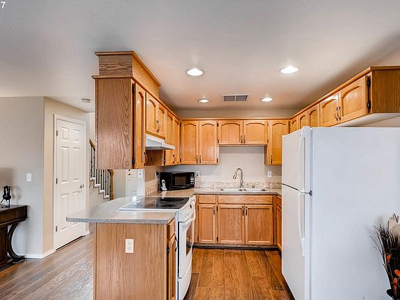4th image of 5117 NE 75th Ave
