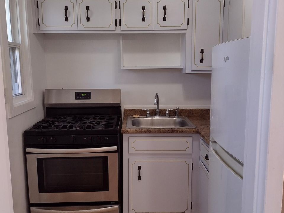 1st image of 441 Kenwood Dr APT S