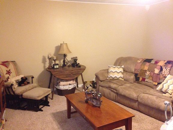 2nd image of 25 Park Forest Ln