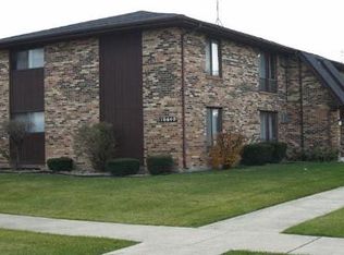 16634 Crescent Ave APT 2E, Tinley Park, IL 60477