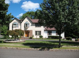 66 Windsor Dr, Pine Brook, NJ 07058