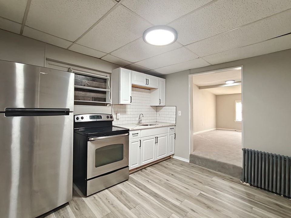 1st image of 132 S Woodlawn Ave #22