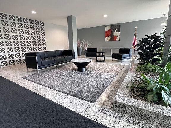 4th image of 350 Richmond Ter APT 2H