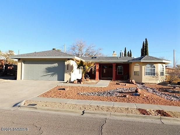 1st image of 1510 Country Club Cir