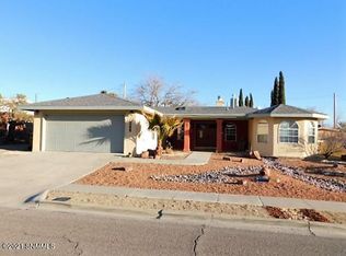 1510 Country Club Cir, Las Cruces, NM 88001