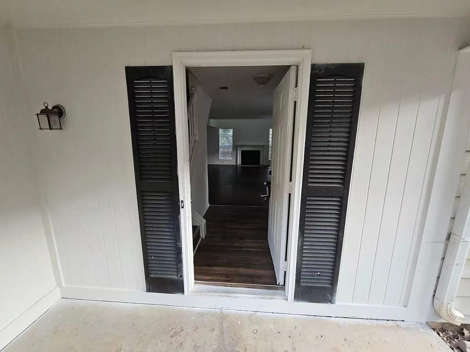 3 bed, 2.5 bath, 1492 sqft, $1,950 — Photo 2