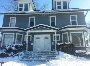 305-307 N May St, Aurora, IL 60506