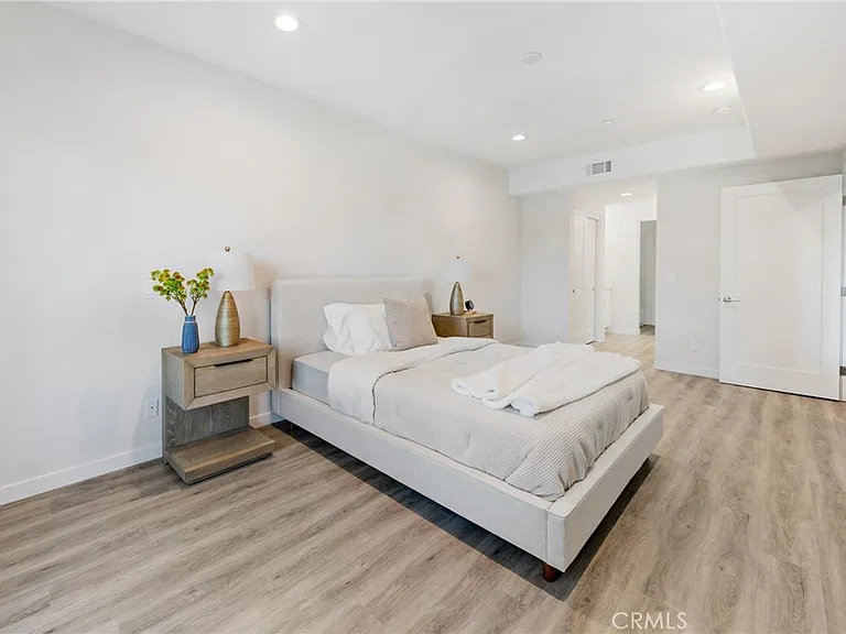419 N Chandler Ave #423 — Photo 16