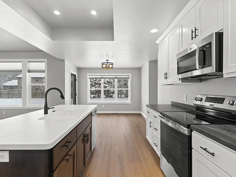 2325 Oliver Ln — Photo 9