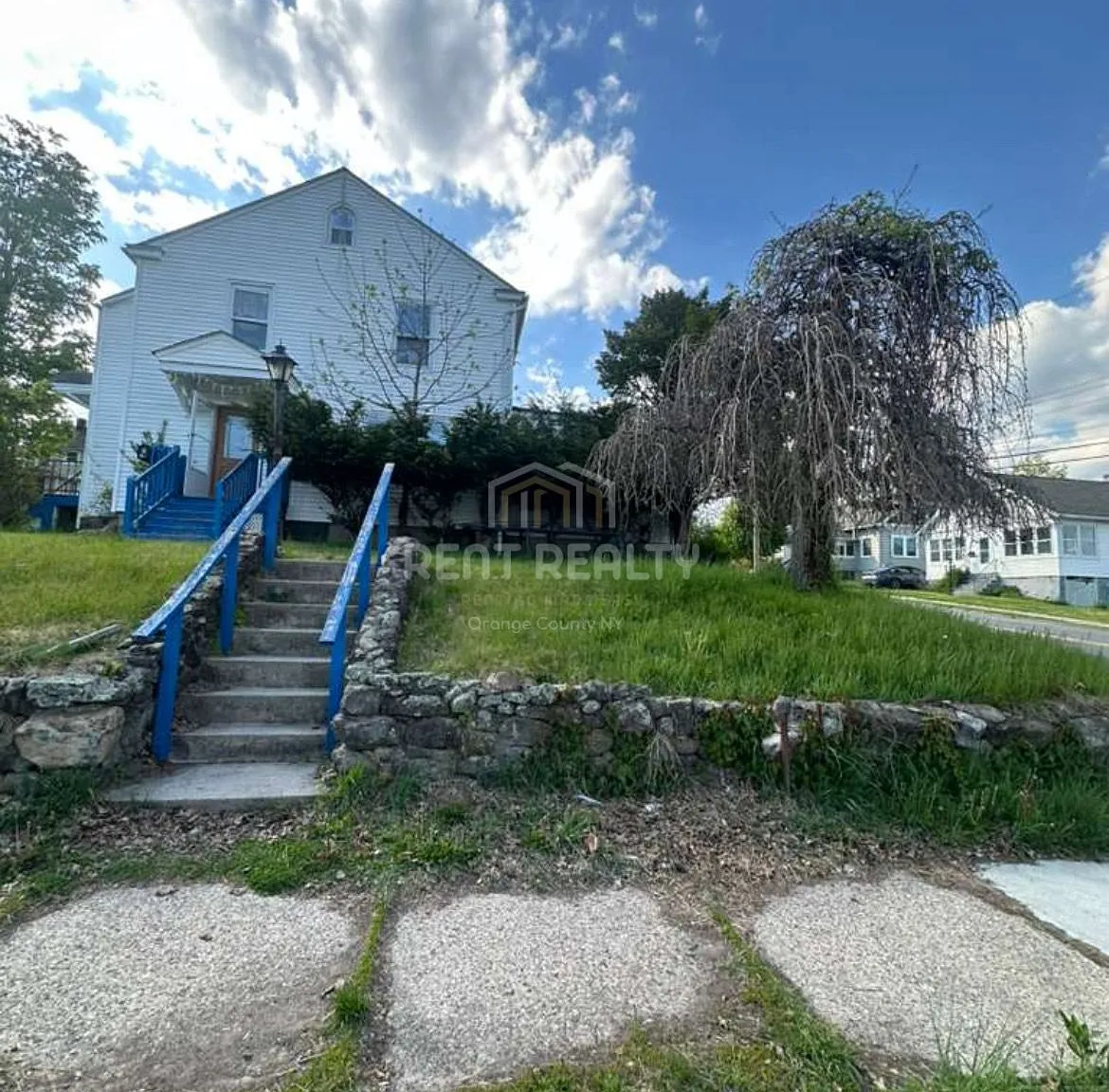 4 bed, 1896 sqft, $3,050 — Photo 2