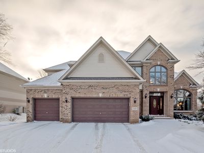 581 W Thornwood Dr, South Elgin, IL, 60177