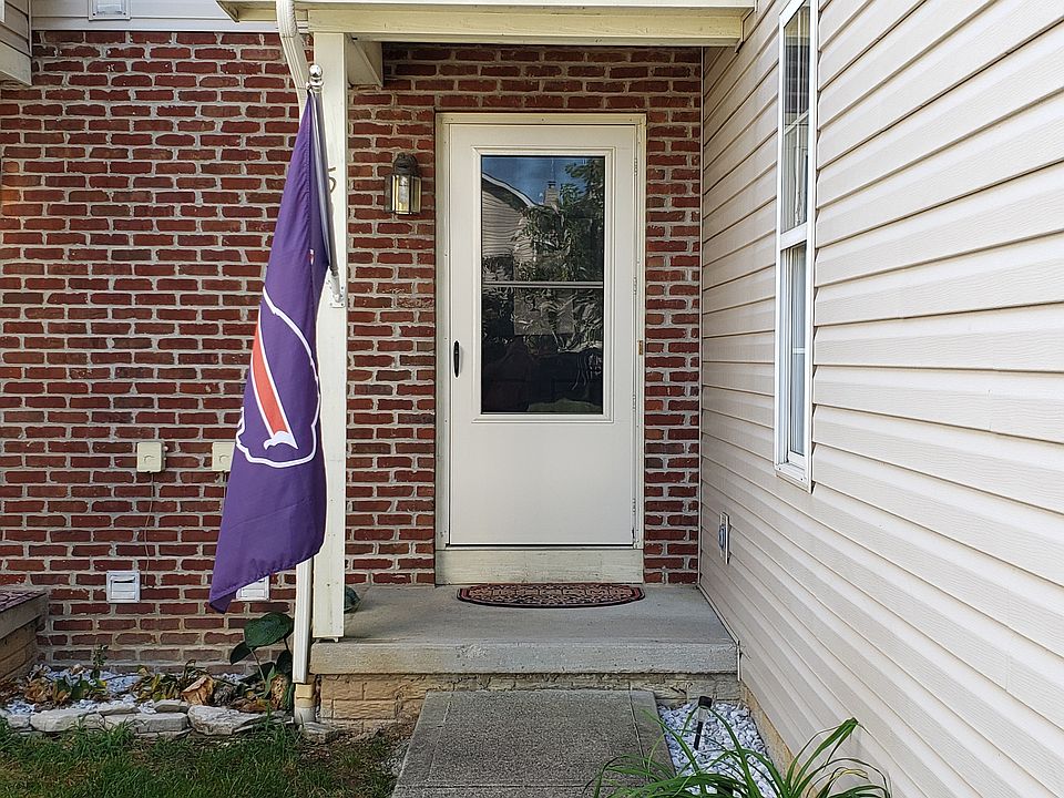 1st image of 594 Chadwood Dr