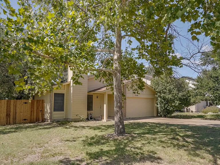7004 Dallas Dr — Photo 2