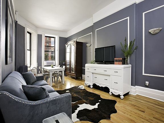 3rd image of 102 W 86th St #2R1